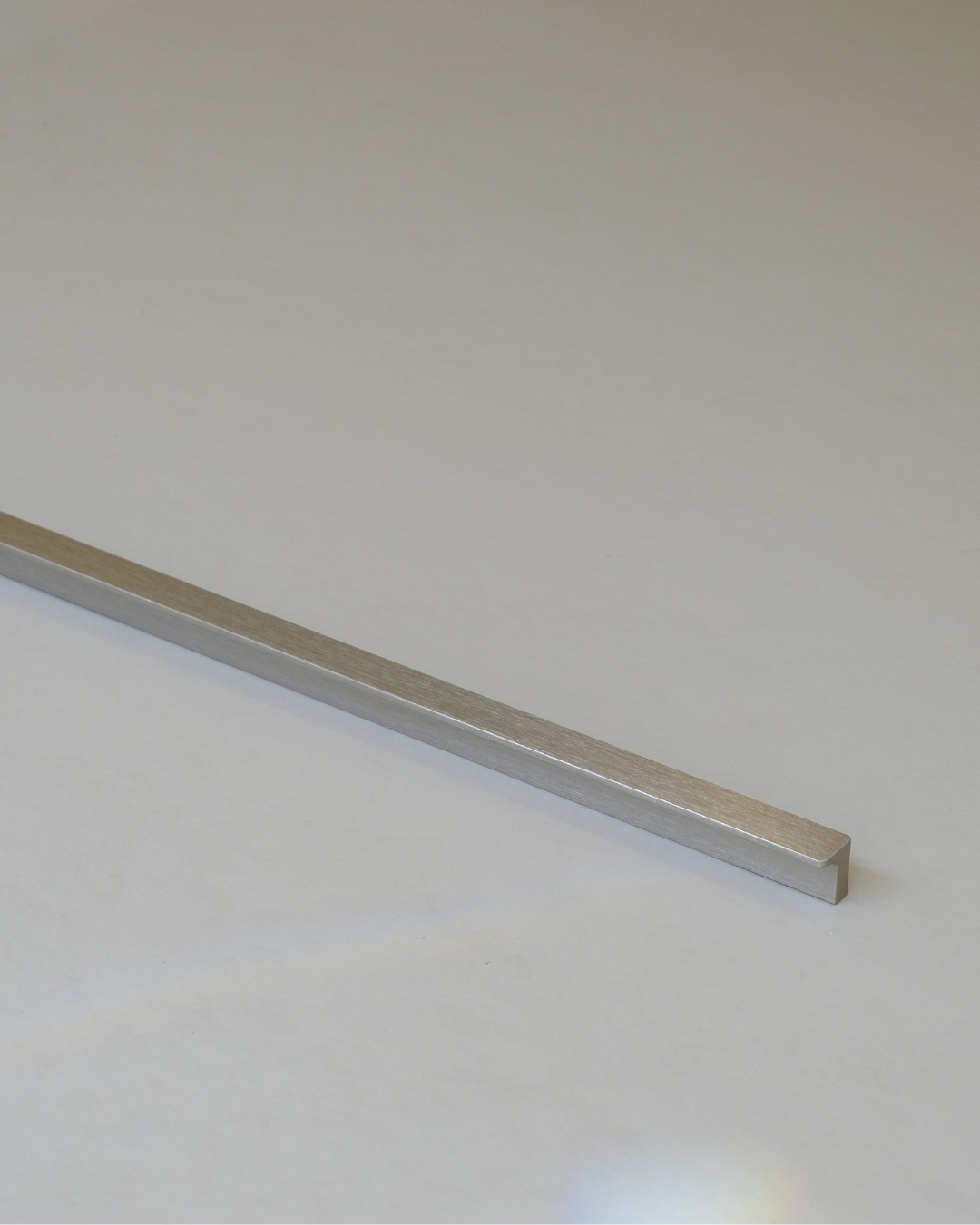 Elan Handle