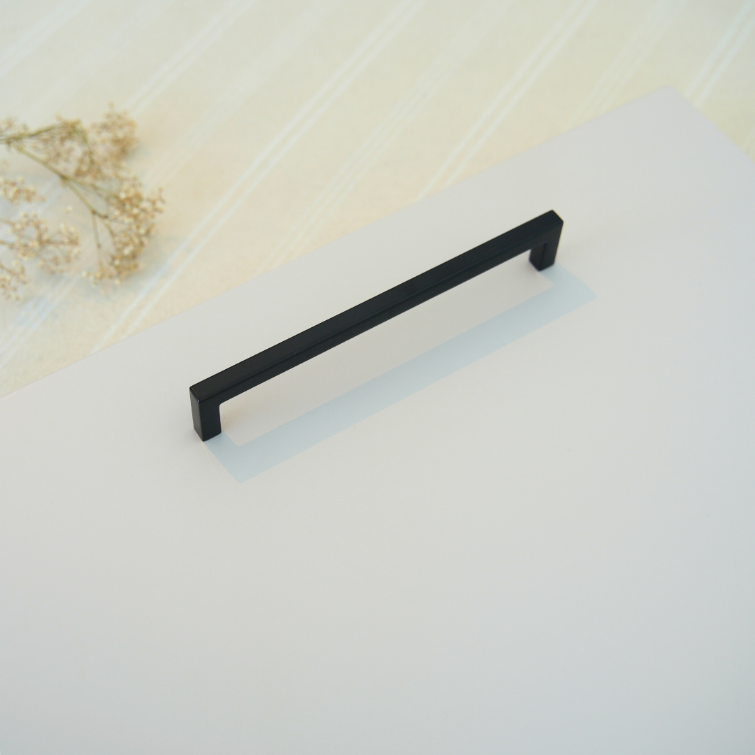 Straight Handle