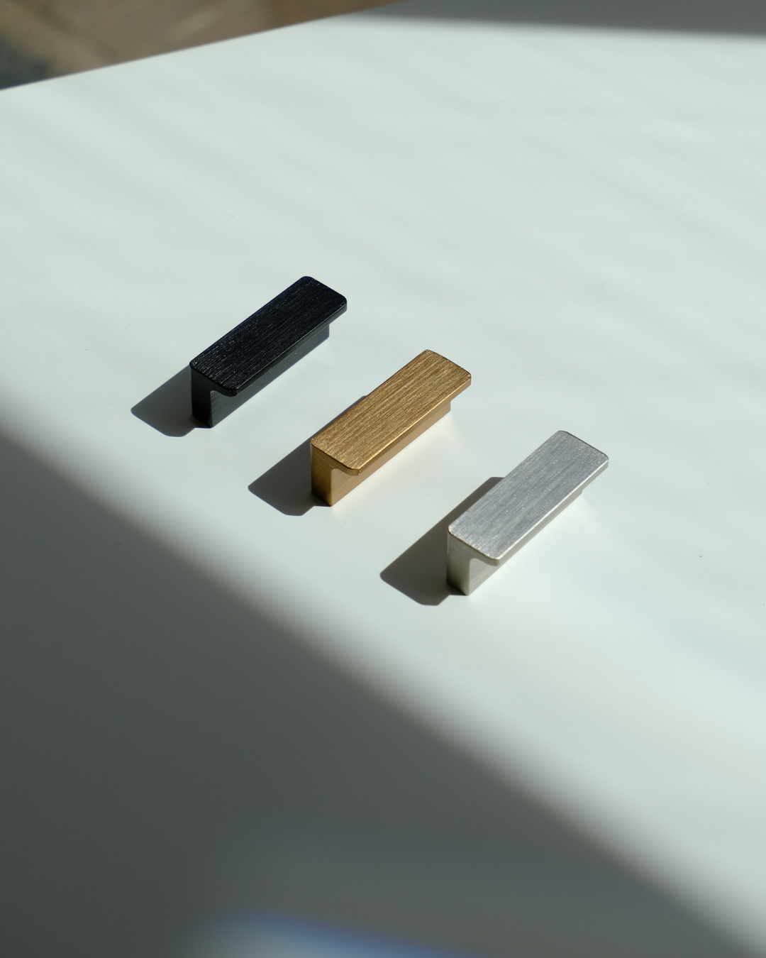 Elan Handle
